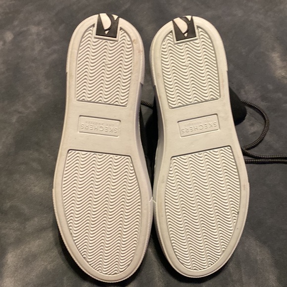 skechers womens alba- high hugs, size 7.5 suede winter boots, worn once - Picture 3 of 5